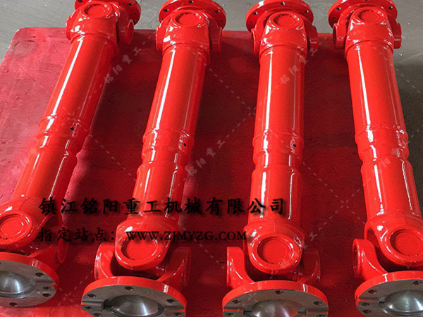 新式整體叉頭式萬向聯(lián)軸器是冶金、軋鋼等機械設(shè)備的優(yōu)選傳動件-萬向聯(lián)軸器